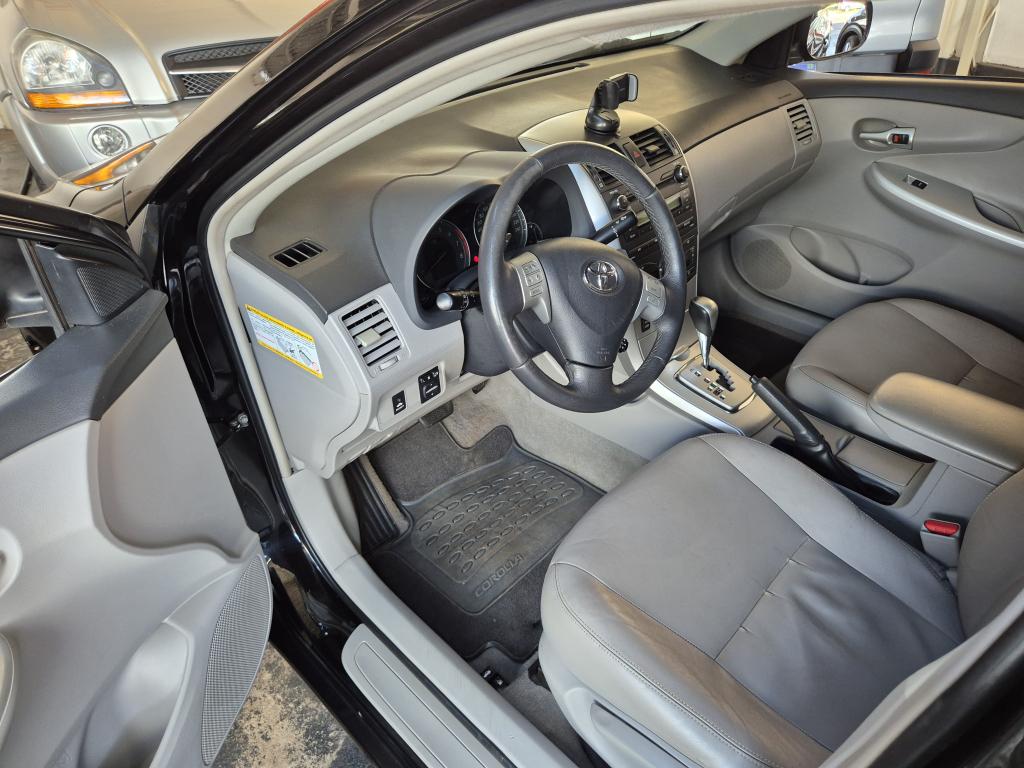 TOYOTA Corolla - Foto