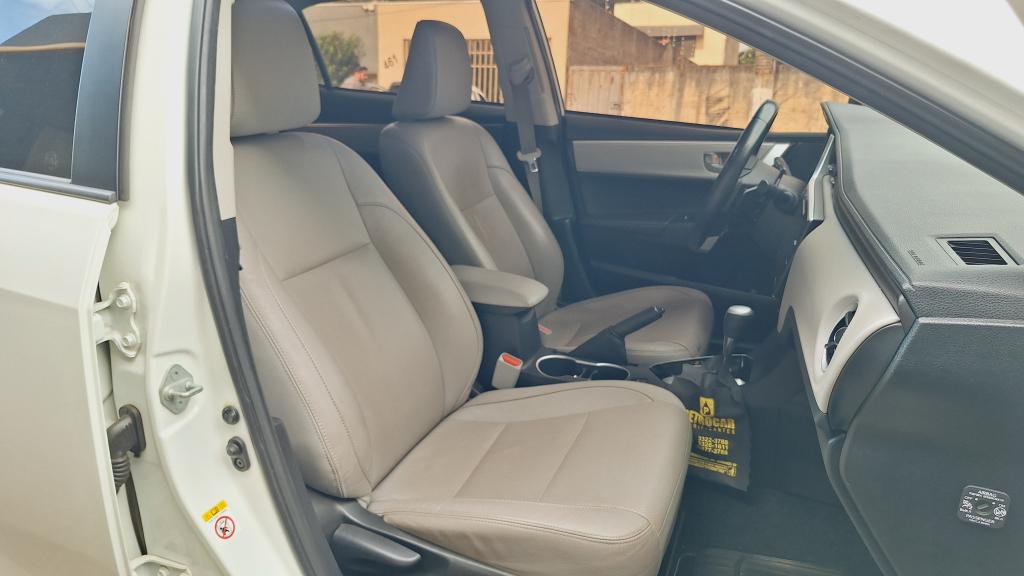 TOYOTA Corolla - Foto