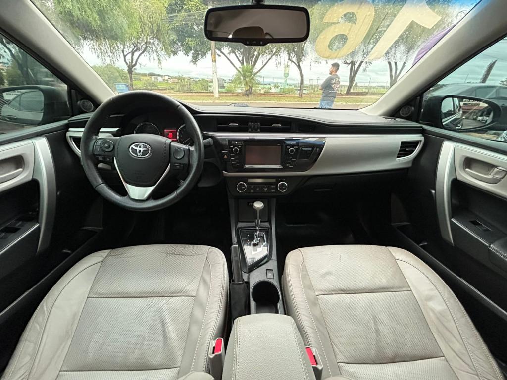 TOYOTA Corolla - Foto