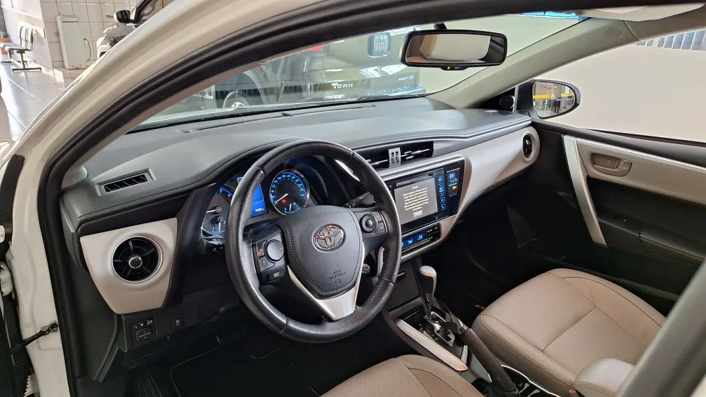 TOYOTA Corolla - Foto