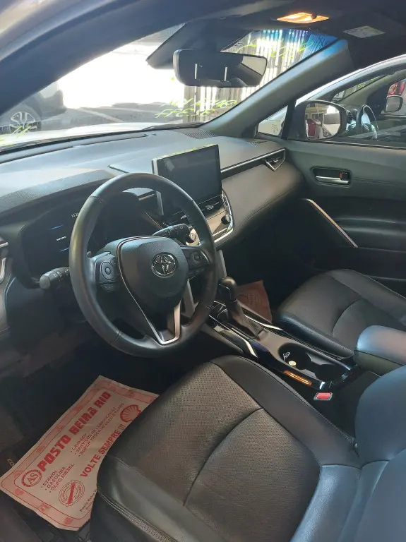 TOYOTA Corolla Cross - Foto