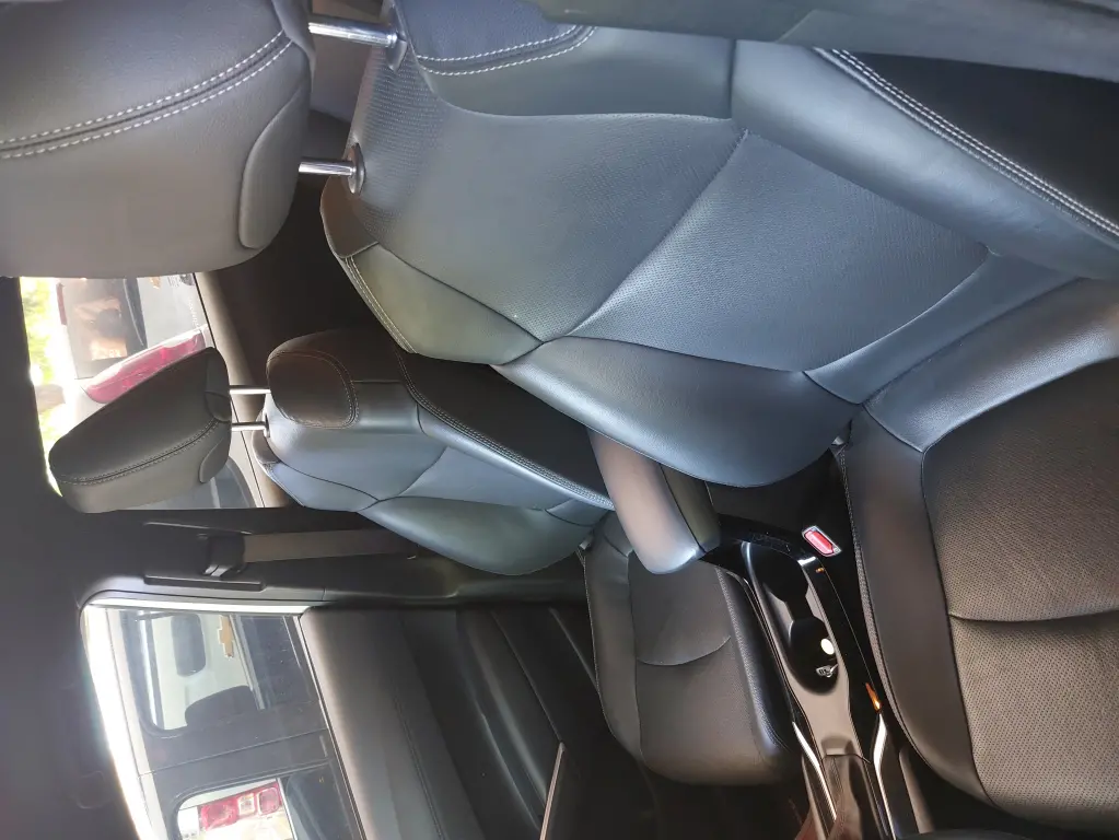 TOYOTA Corolla Cross - Foto