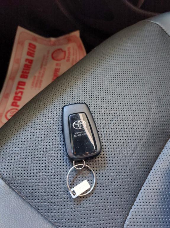 TOYOTA Corolla Cross - Foto