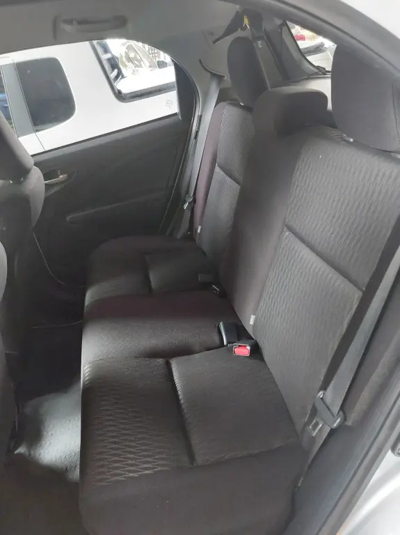 TOYOTA Etios Hatch - Foto