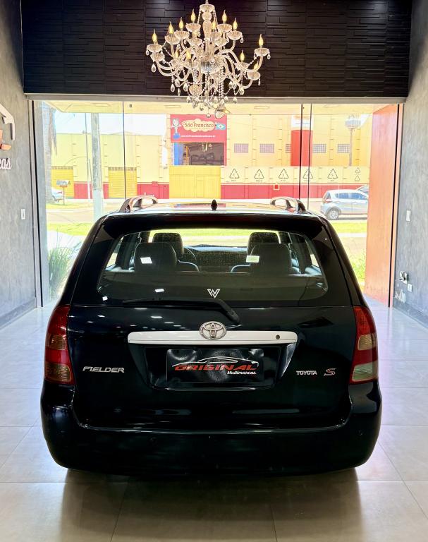 TOYOTA Fielder - Foto