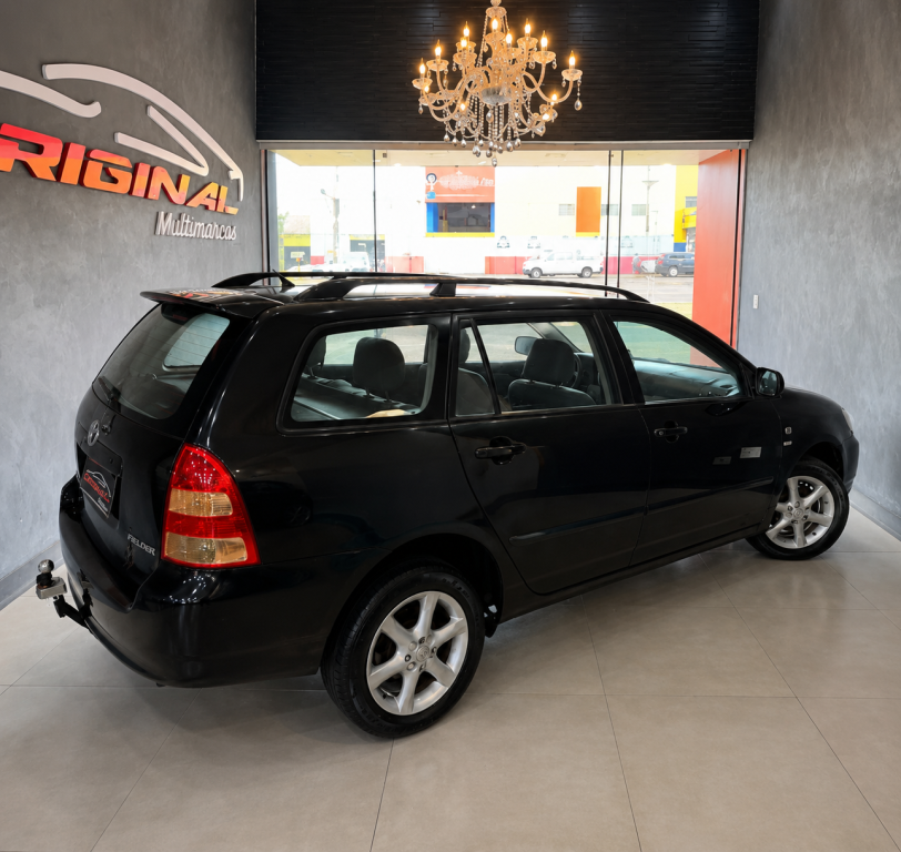 TOYOTA Fielder - Foto