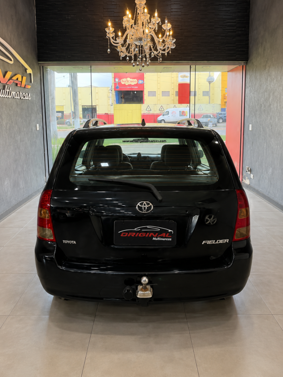 TOYOTA Fielder - Foto