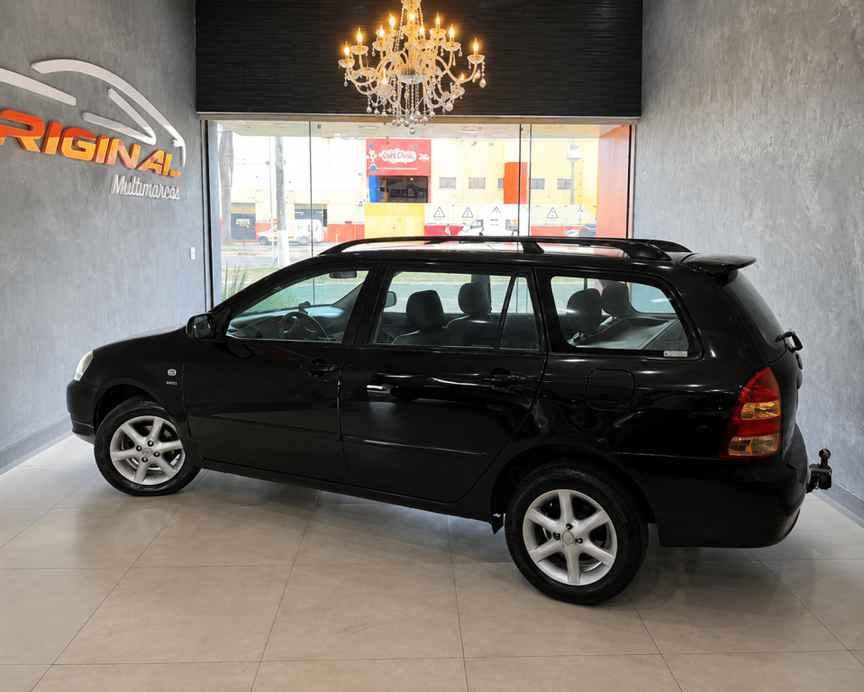 TOYOTA Fielder - Foto