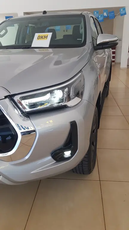 TOYOTA Hilux Caminhonete - Foto