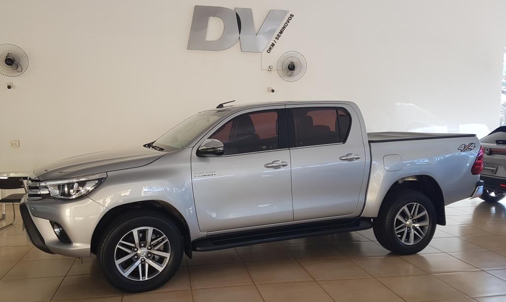 TOYOTA Hilux Caminhonete - Foto