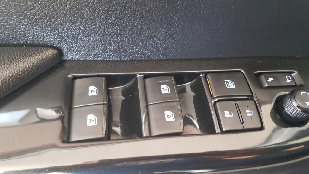 TOYOTA Hilux Caminhonete - Foto