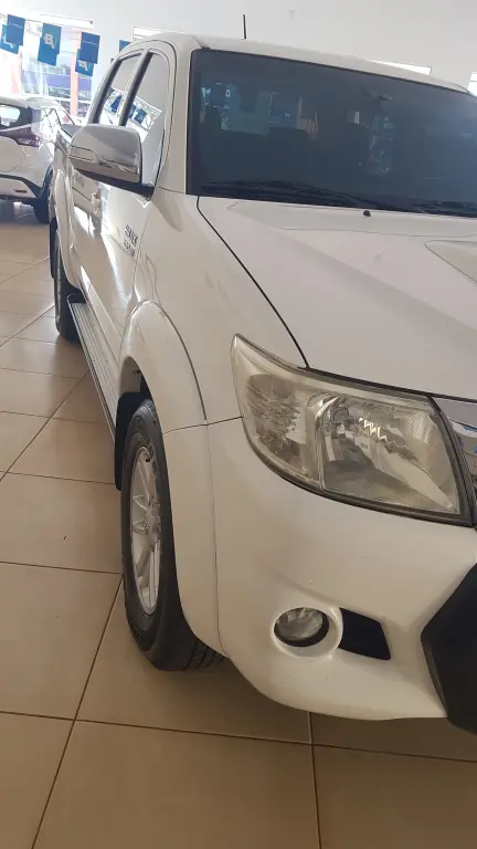 TOYOTA Hilux Caminhonete - Foto
