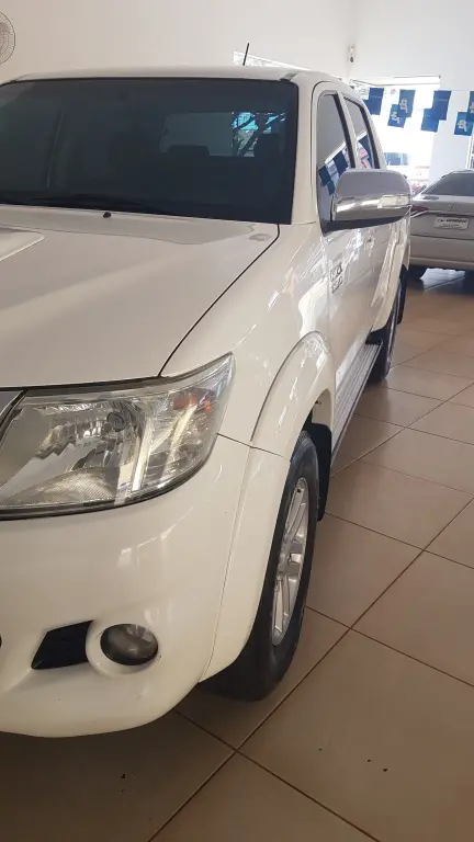 TOYOTA Hilux Caminhonete - Foto