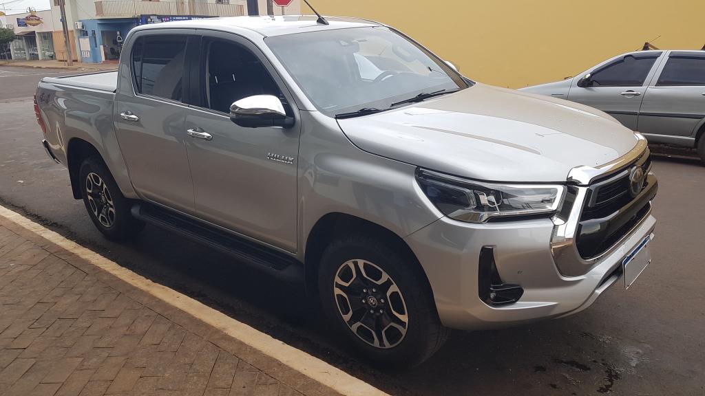 TOYOTA Hilux Caminhonete - Foto