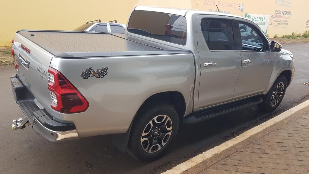 TOYOTA Hilux Caminhonete - Foto