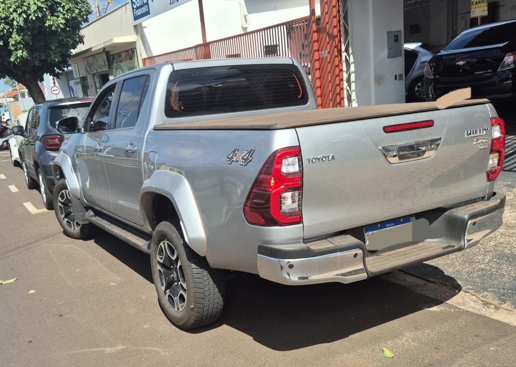 TOYOTA Hilux Caminhonete - Foto