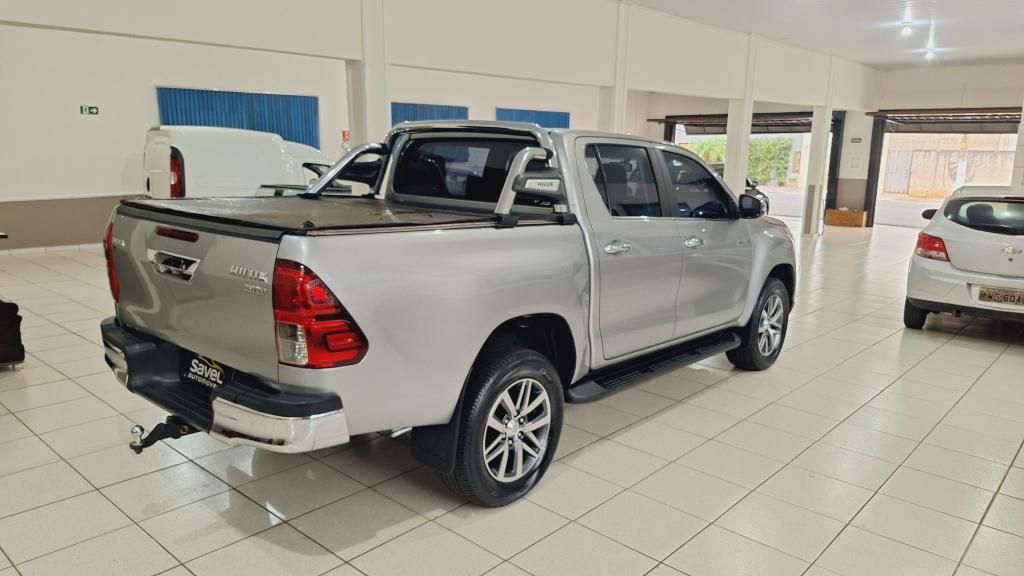 TOYOTA Hilux Caminhonete - Foto