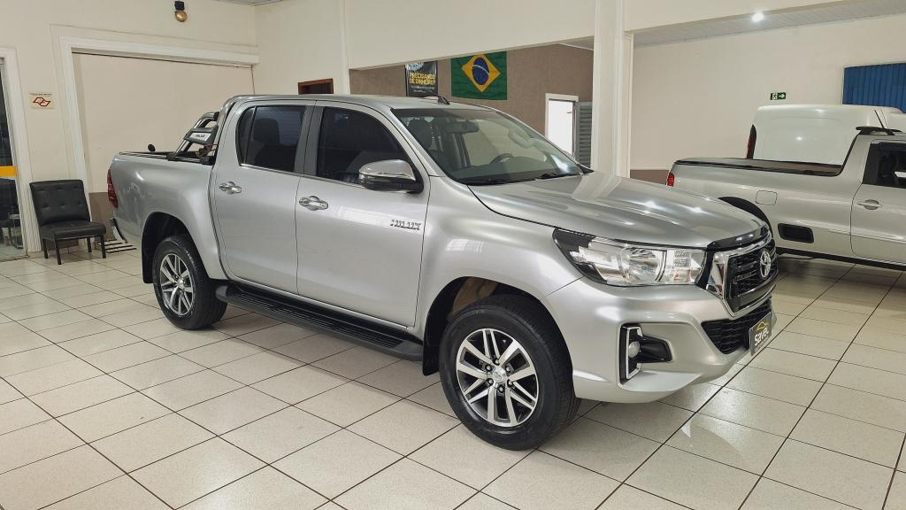 TOYOTA Hilux Caminhonete - Foto