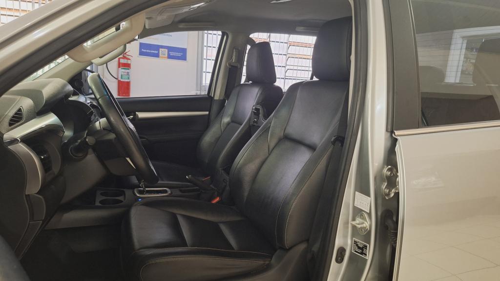 TOYOTA Hilux Caminhonete - Foto