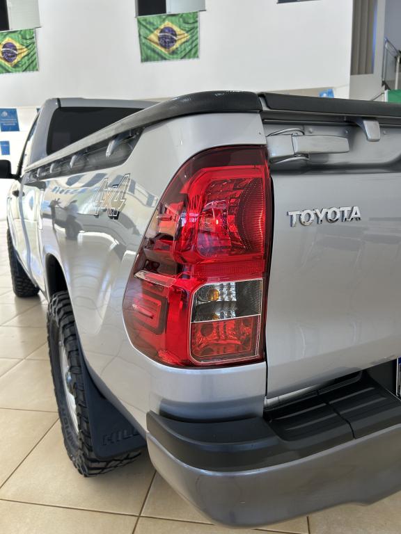 TOYOTA Hilux Caminhonete - Foto