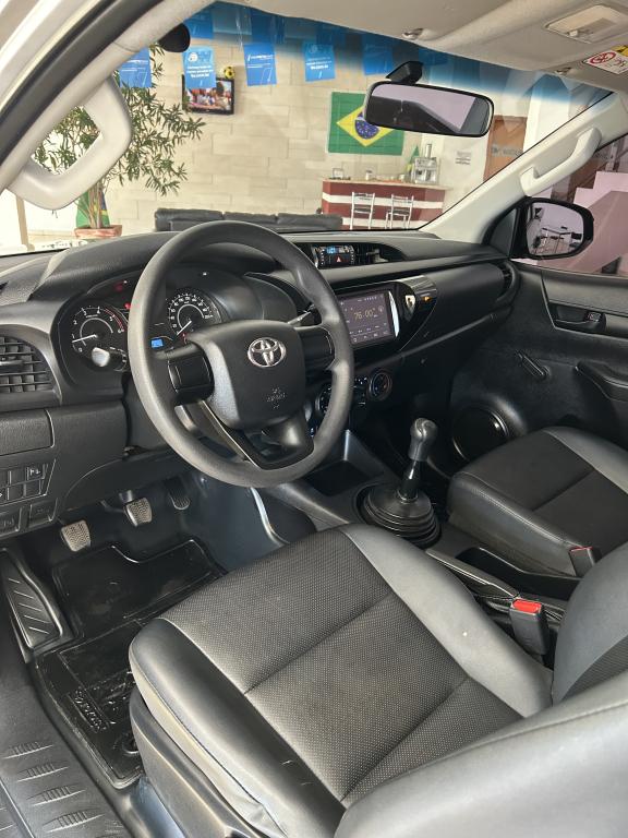 TOYOTA Hilux Caminhonete - Foto