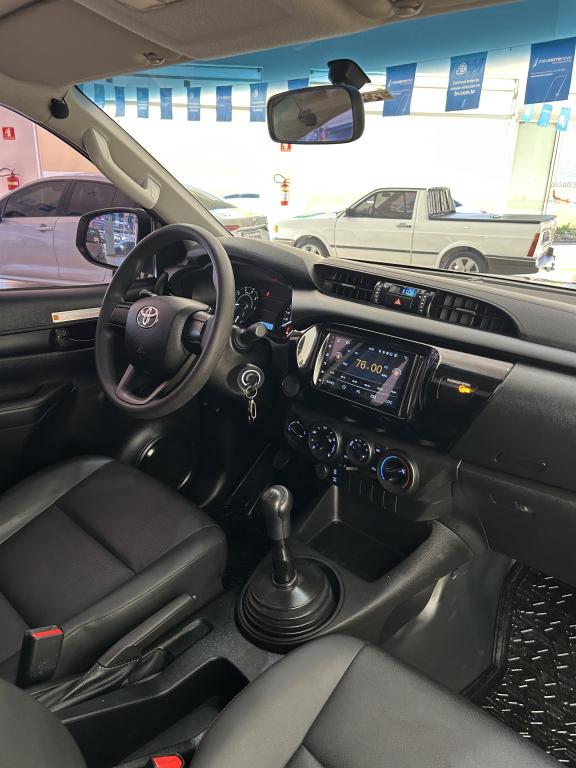 TOYOTA Hilux Caminhonete - Foto