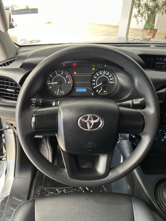 TOYOTA Hilux Caminhonete - Foto