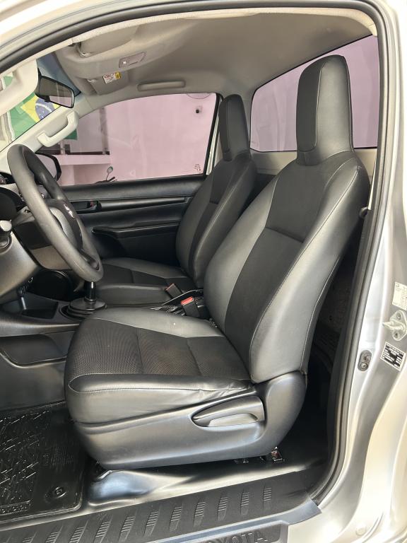 TOYOTA Hilux Caminhonete - Foto