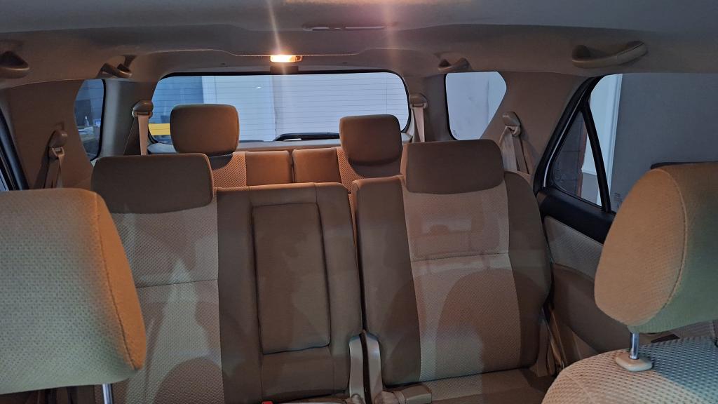 TOYOTA Hilux SW4 - Foto