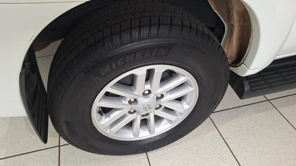 TOYOTA Hilux SW4 - Foto