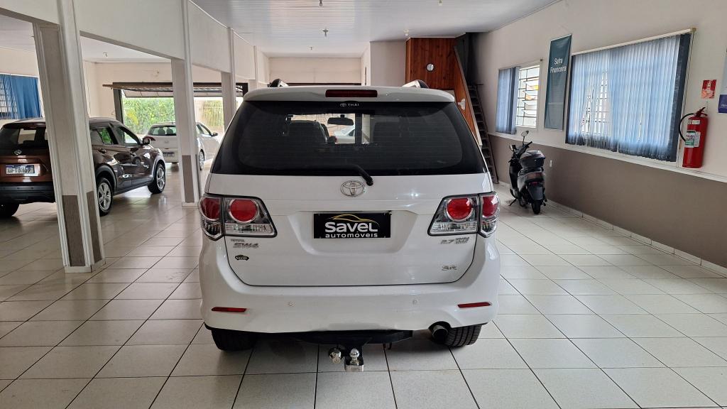TOYOTA Hilux SW4 - Foto