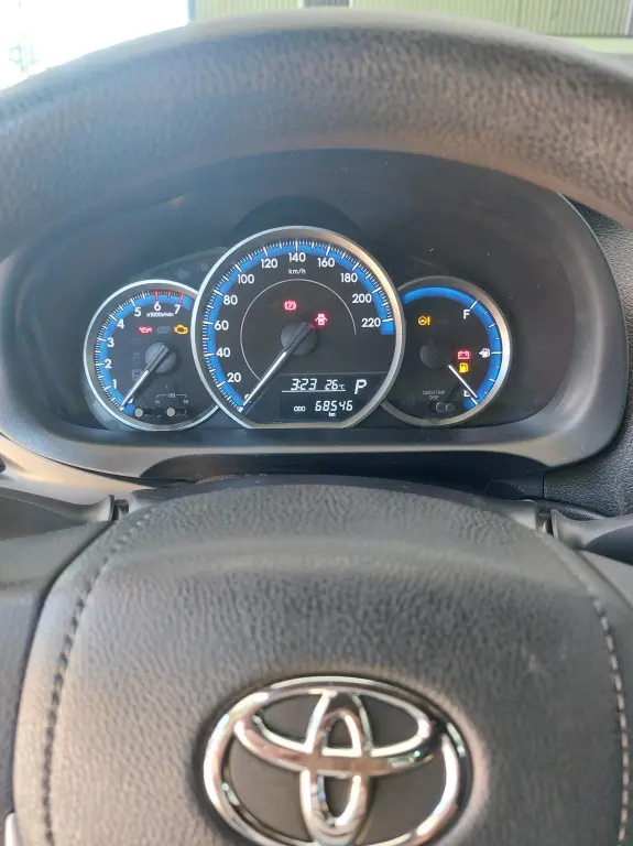 TOYOTA Yaris Hatch - Foto