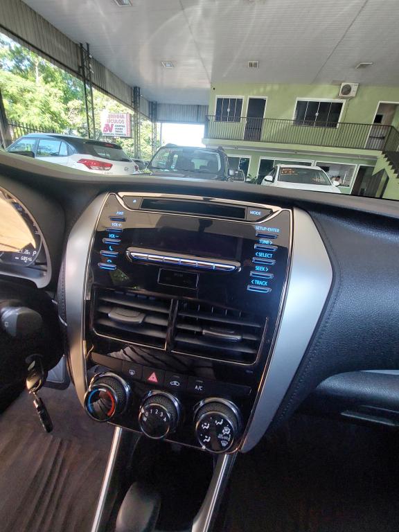 TOYOTA Yaris Hatch - Foto