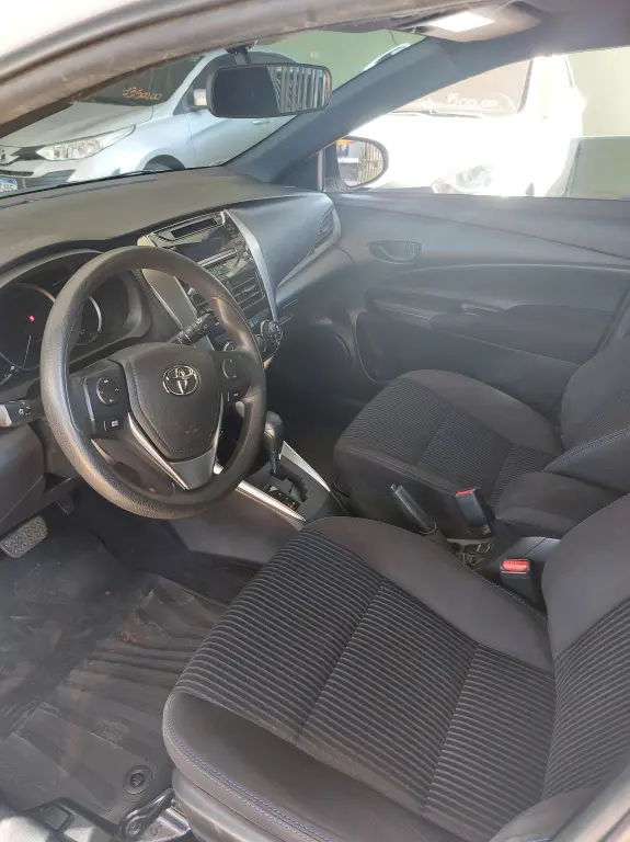 TOYOTA Yaris Hatch - Foto