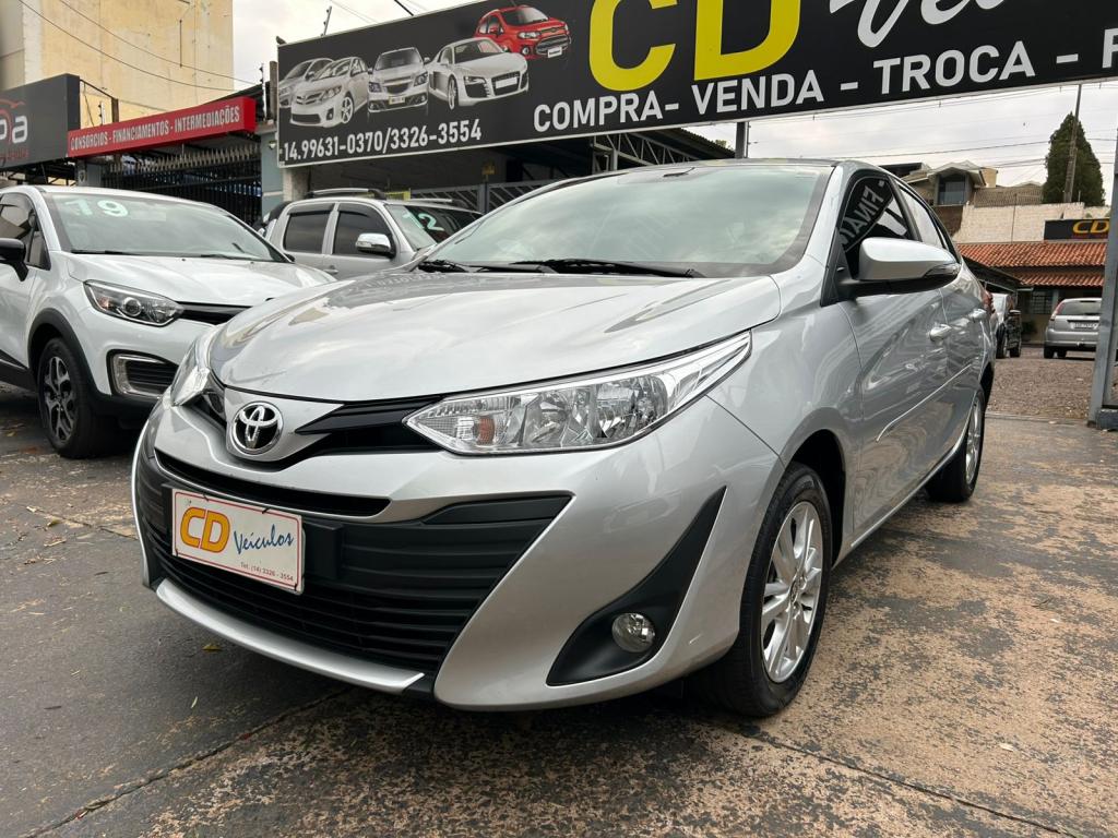 TOYOTA Yaris Sedan