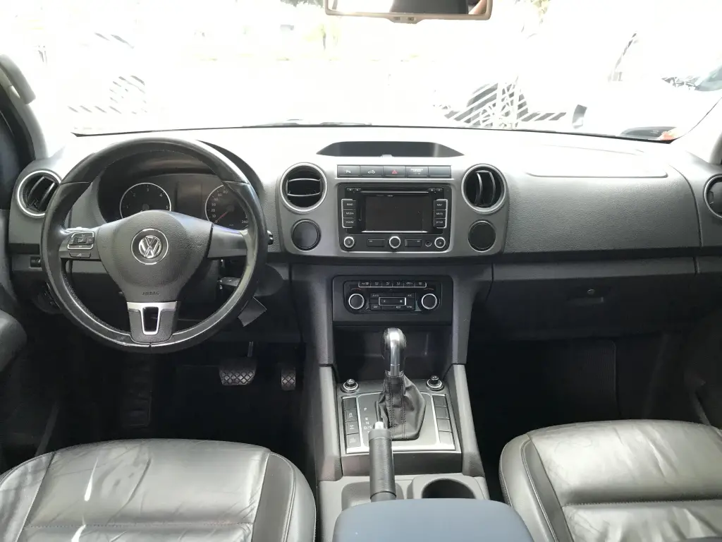VOLKSWAGEN Amarok - Foto