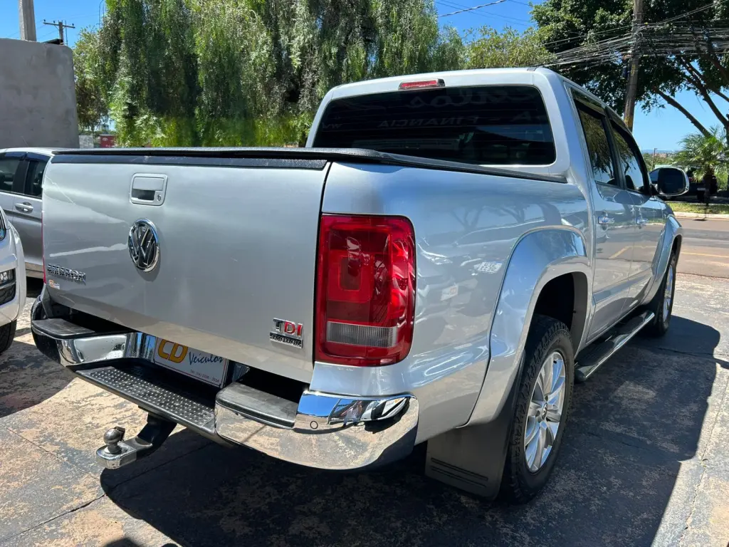 VOLKSWAGEN Amarok - Foto