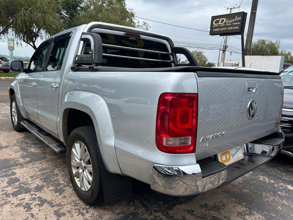 VOLKSWAGEN Amarok - Foto