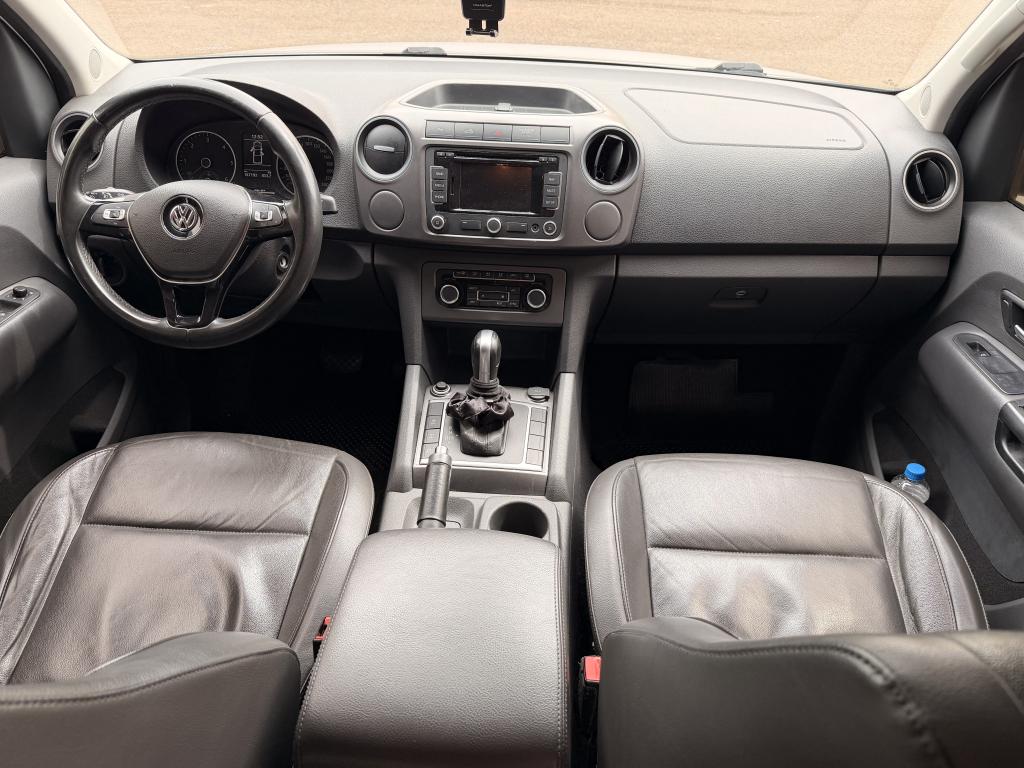 VOLKSWAGEN Amarok - Foto