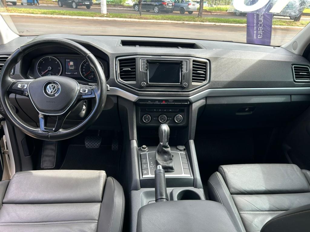 VOLKSWAGEN Amarok - Foto