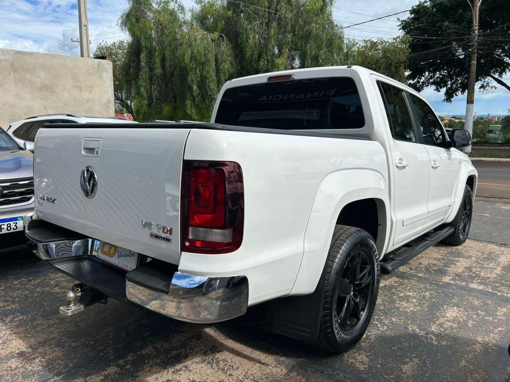 VOLKSWAGEN Amarok - Foto