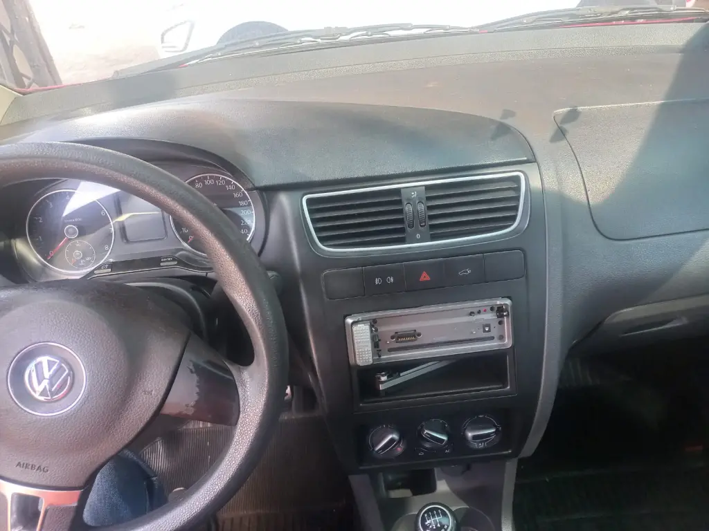 VOLKSWAGEN Crossfox - Foto