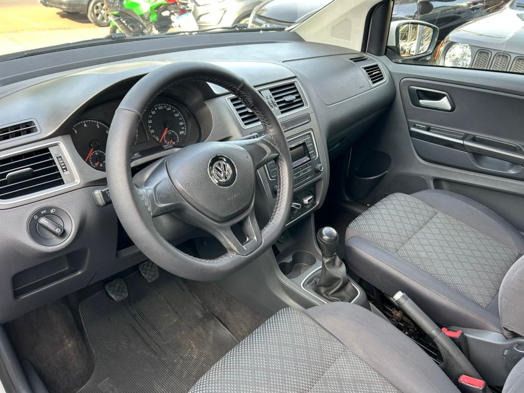 VOLKSWAGEN Fox - Foto