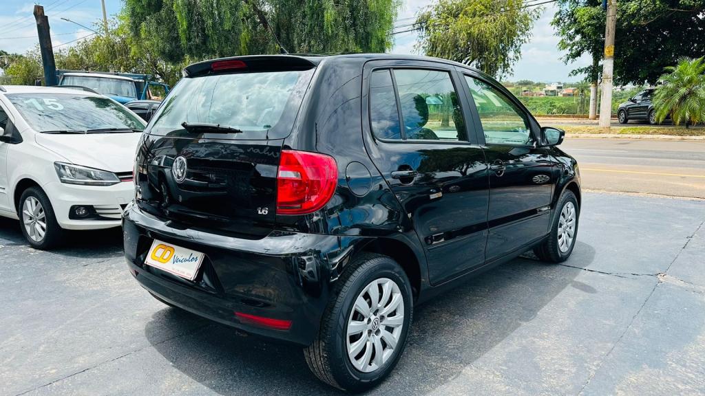 VOLKSWAGEN Fox - Foto