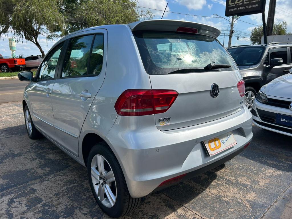 VOLKSWAGEN Fox - Foto