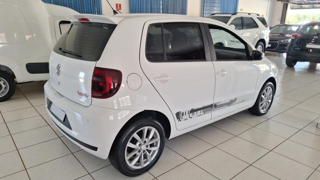VOLKSWAGEN Fox - Foto