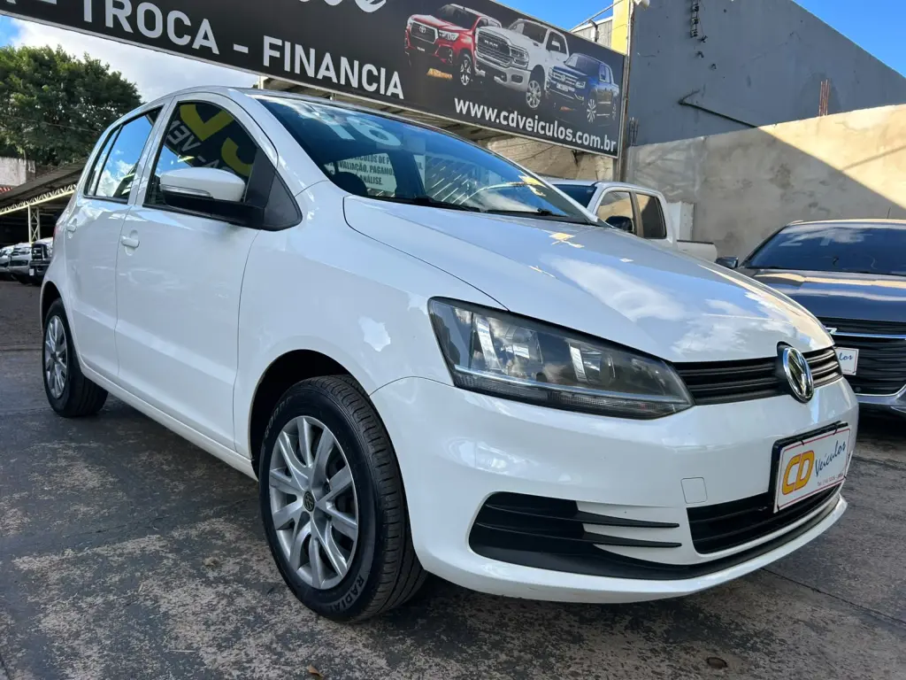 VOLKSWAGEN Fox - Foto