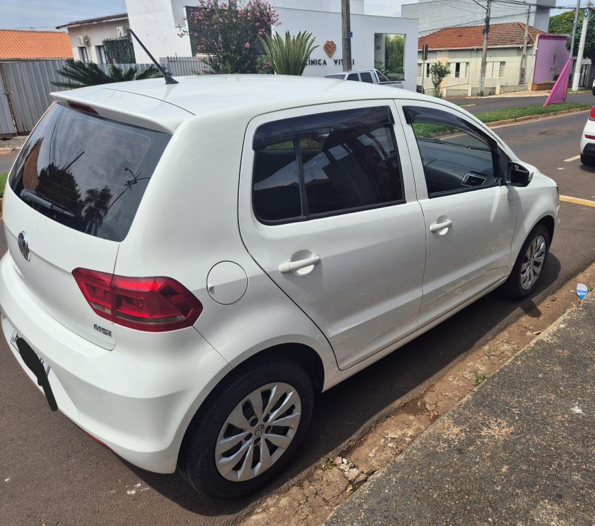 VOLKSWAGEN Fox - Foto