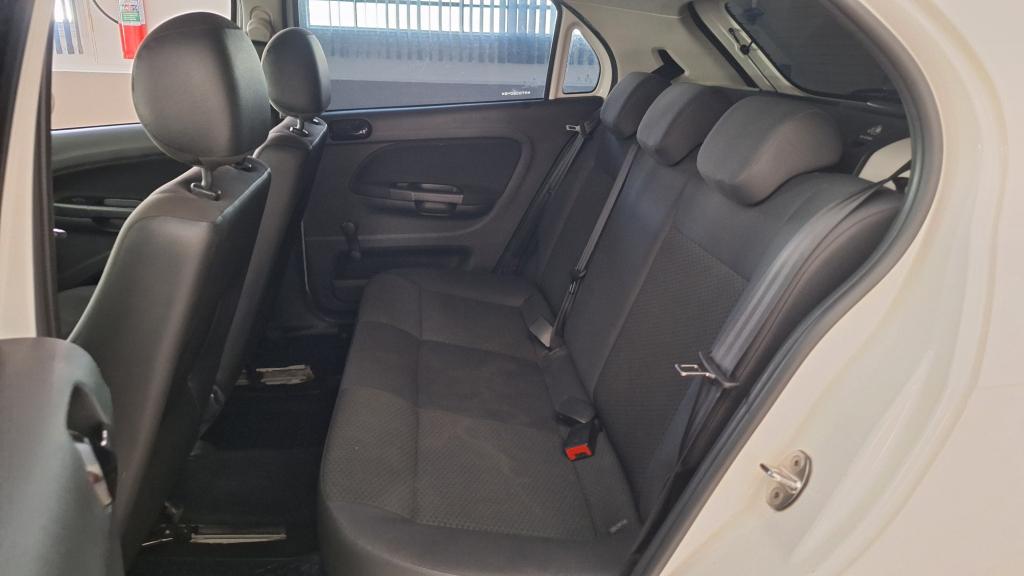VOLKSWAGEN Gol - Foto