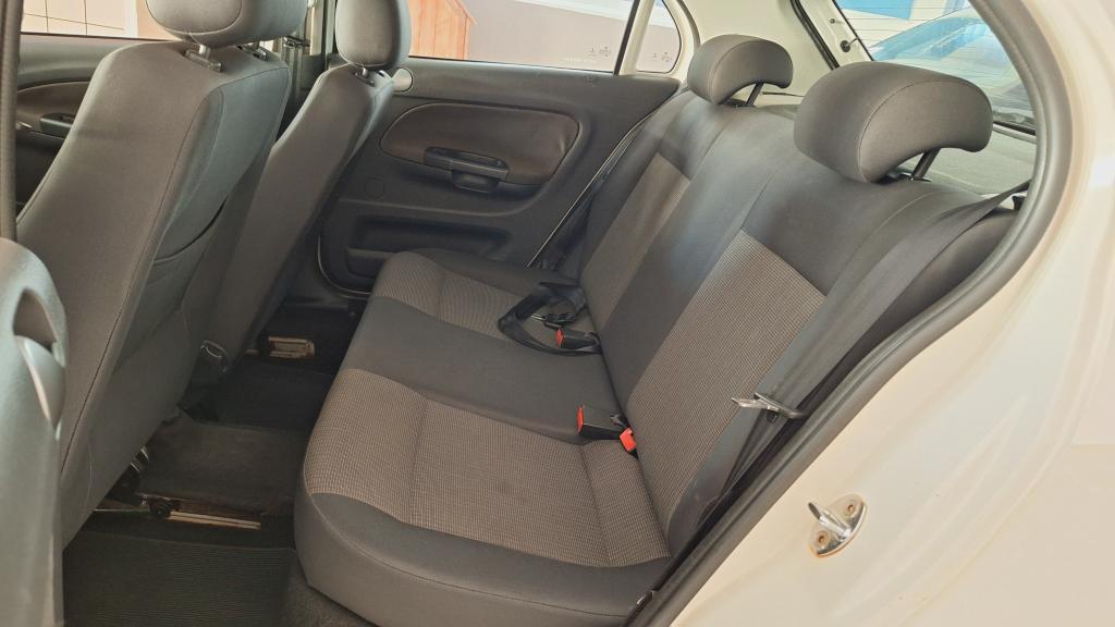 VOLKSWAGEN Gol - Foto